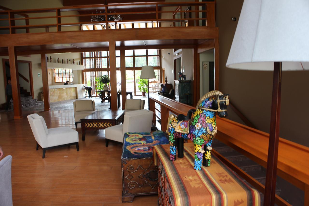 Taypikala Deluxe Valle Sagrado Urubamba Exterior foto